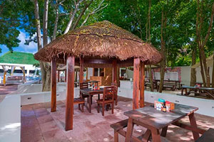 HIPPIE CHIC GRILL - The Sens Tulum Riviera