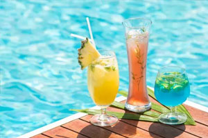 Pool Bar